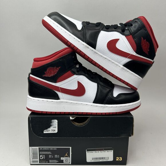 air jordan 1 mid se gs gym red